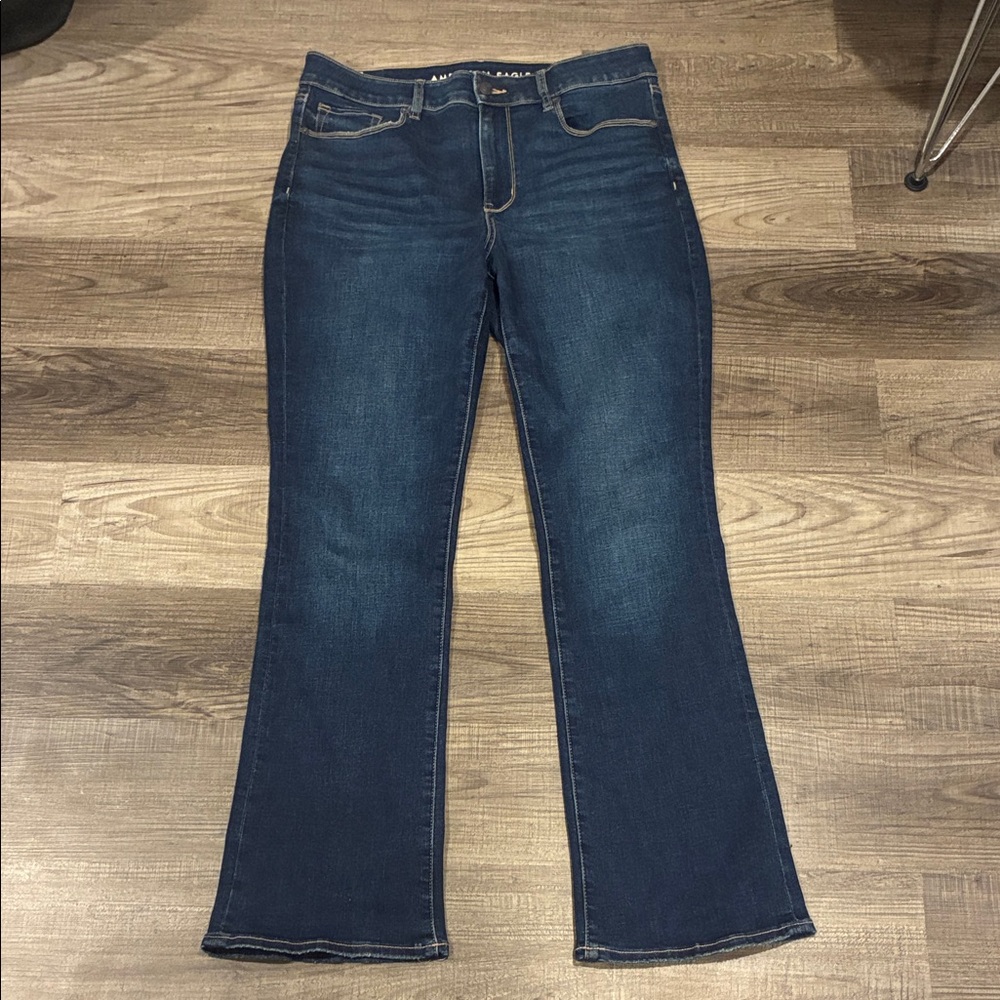 American Eagle Next Level High-Waisted Skinny Kick Jean Size 12 Regular